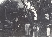 Əhməd Nəbiyev və Maral Əfəndiyeva, Car kəndi, 1913-cü il.